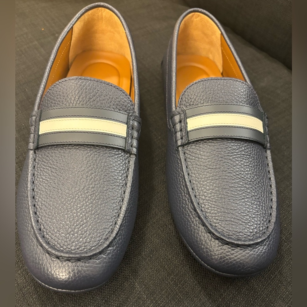 Bally Men's Navy Leather Loafers - Picture 5 of 6